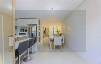 Imagem 5: Sobrado dos Sonhos à Venda no Bairro Alto, fachada de vidro, planta bem...