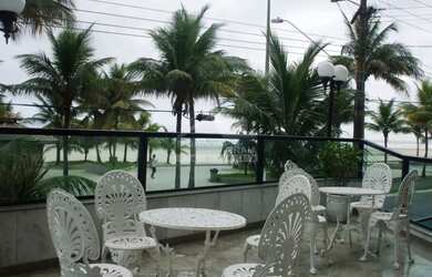 Imagem 3: Apartamento ENORME de FRENTE MAR, 2 dormitórios, só na imobiliária em Praia Grande