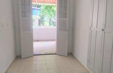 Imagem: O apartamento possui 3 Dormitórios, 1 Banheiro, 75m² de Área