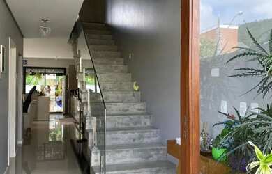 Imagem 3: Linda Casa mobiliada com 3 suítes, piscina em área nobre na Cachoeira...