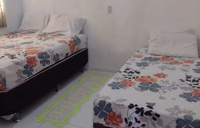 Imagem 4: Casa temporada. Piscina, Churrasqueira, Acomodam 10 pessoase3 Vagas na...