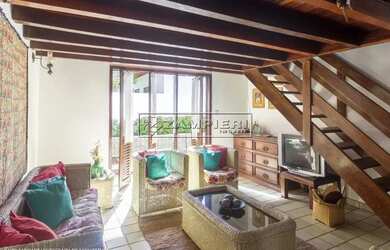 Imagem 2: Residência em Localização Privilegiada - 200m da Praia na Barra