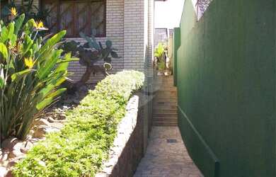 Imagem 14: Casa à venda com 4 quartos e 652m² em Santa Felicidade Curitiba/PR