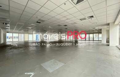 Imagem: O depósito para alugar possui 5 Vagas na garagem e 1300m²