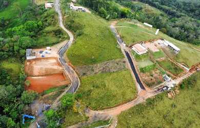 Imagem: O terreno possui 500m² de Área e está localizado em Portão