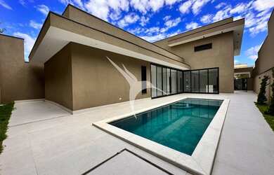 Imagem 3: SANTANA DE PARNAIBA - Casa Padrão - Alphaville