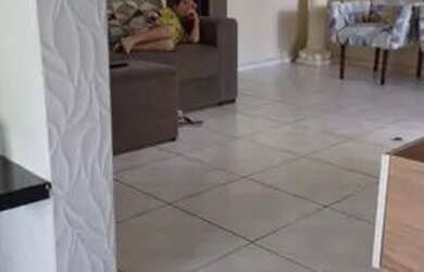 Imagem: A casa possui 1 Dormitório, 1 Banheiro e está localizado