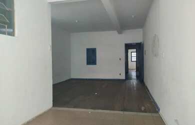 Imagem: A casa possui 5 Dormitórios, 5 Banheiros, 2 Vagas na garagem