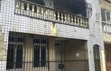 Imagem: A casa possui 2 Dormitórios e 1 Banheiro e está localizado