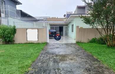 Imagem: A casa à venda possui 4 Dormitórios, 3 Banheiros, 5 Vagas