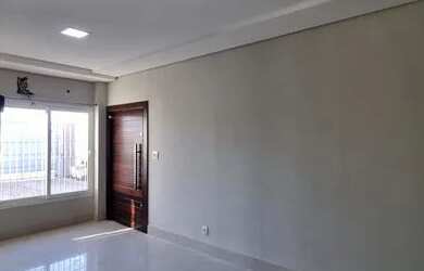 Imagem: A casa possui 3 Dormitórios, 3 Banheiros, 3 Vagas na garagem