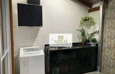 Imagem: A casa em condomínio possui 3 Dormitórios, 2 Banheiros, 1