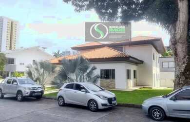 Imagem: A casa em condomínio à venda possui 4 Dormitórios, 2 Banheiros