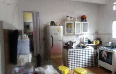 Imagem 2: Aluga se uma casa. Ar-condicionado, 1 Banheiroe2 Dormitórios