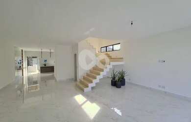 Imagem 6: Casa de condomínio para venda tem 270 metros quadrados com 4 quartos