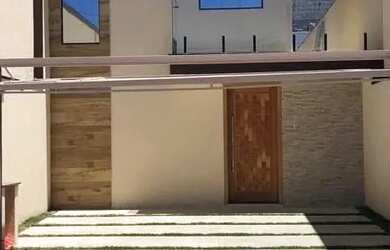 Imagem: A casa possui 2 Dormitórios, 1 Banheiro, 3 Vagas na garagem