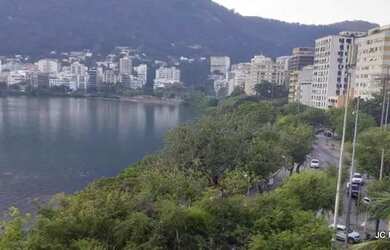 Imagem: O studio possui 2 Dormitórios, 1 Banheiro, 1 Vaga na garagem