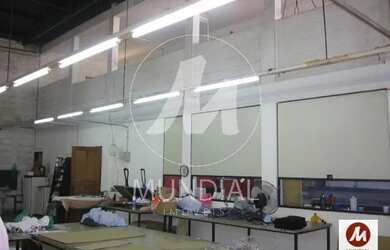 Imagem: O depósito possui 5 Vagas na garagem, 1.020m² de Área e