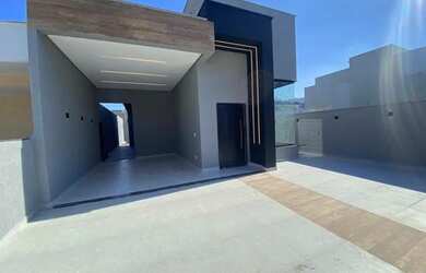 Imagem: A casa em condomínio possui 3 Dormitórios, 3 Banheiros, 3