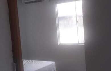 Imagem: A casa possui 2 Dormitórios, 1 Banheiro e está localizado