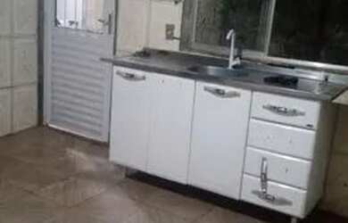 Imagem: A casa possui 2 Dormitórios, 1 Banheiro, 1 Vaga na garagem