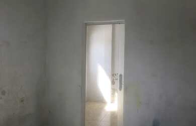 Imagem: A casa possui 1 Dormitório, 1 Banheiro e está localizado