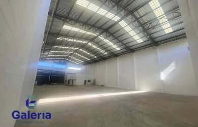 Imagem: O depósito possui 4 Vagas na garagem e 1132m² de Área e está