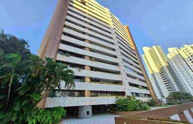 Imagem: O apartamento possui 4 Dormitórios, 5 Banheiros, 4 Vagas na