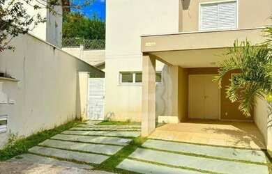 Imagem: A casa em condomínio possui 3 Dormitórios, 5 Banheiros, 2