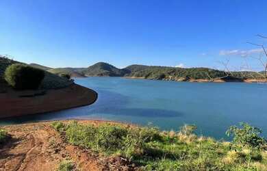 Imagem: O terreno possui 5.000m² de Área e está localizado em Centro