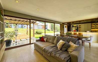 Imagem 13: Chácara com 10.000 m2 com ótima estrutura Casa principal mobiliada