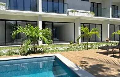 Imagem: A casa em condomínio possui 2 Dormitórios, 3 Banheiros, 1