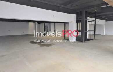 Imagem: O depósito possui 5 Vagas na garagem, 975m² de Área e está