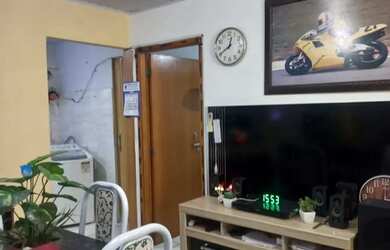 Imagem: A casa possui 2 Dormitórios, 1 Banheiro, 60m² de Área, Imóvel