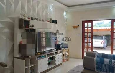 Imagem: A fazenda possui 255m² de Área e está localizado em Jambeiro