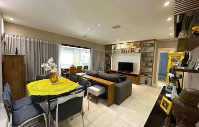 Imagem: O apartamento possui 4 Dormitórios, 4 Banheiros, 3 Vagas na