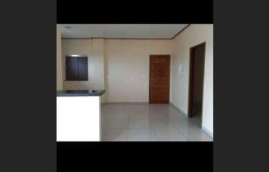 Imagem: A casa possui 2 Dormitórios, 1 Banheiro e está localizado