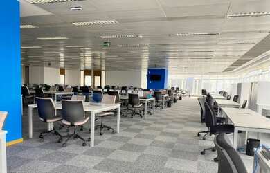 Imagem: O depósito possui 5 Vagas na garagem, 625m² de Área e Imóvel