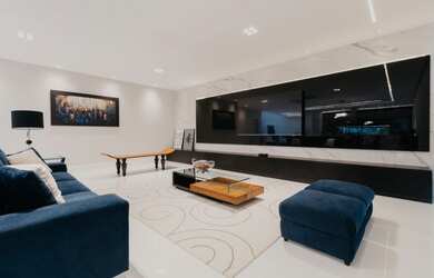 Imagem: A casa em condomínio possui 5 Dormitórios, 5 Banheiros, 4