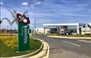 Imagem: O terreno possui 478m² de Área, Imóvel novo e está localizado