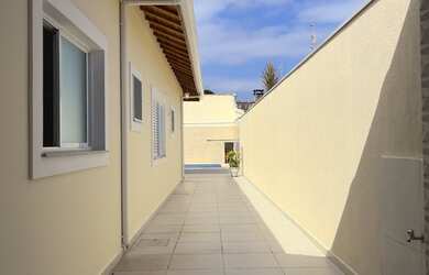 Imagem 7: INCRÍVEL CASA COM PISCINA E OTIMA LOCALIZAÇÃO LER A DESCRIÇÃO