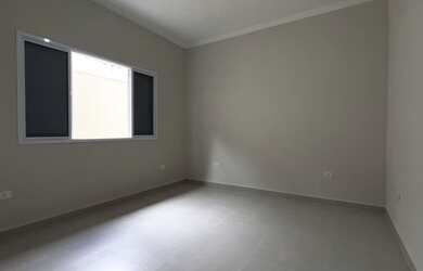 Imagem 13: INCRÍVEL CASA COM PISCINA E OTIMA LOCALIZAÇÃO LER A DESCRIÇÃO