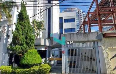 Imagem: O depósito possui 5 Vagas na garagem, 1.000m² de Área e