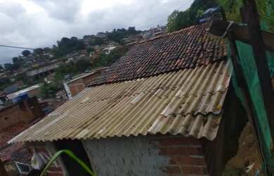 Imagem: A casa possui 1 Dormitório, 1 Banheiro e está localizado