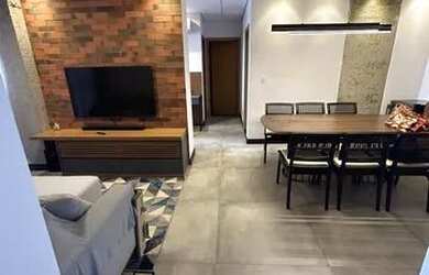 Imagem: O apartamento possui 2 Dormitórios, 2 Banheiros, 2 Vagas na