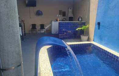 Imagem 3: Casa com piscina. Piscina, 2 Vagas na garageme2 Dormitórios