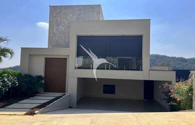 Imagem 1: SANTANA DE PARNAIBA - Casa Padrão - Alphaville