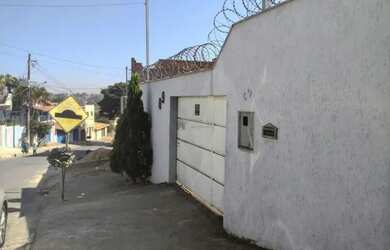 Imagem 2: LINDA CASA COM PISCINA NO BAIRRO CITROLANDIA BETIM