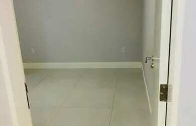 Imagem 8: Alugo Linda Casa em Porcelanato para casal de bom gosto