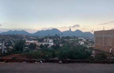 Imagem: O terreno possui 300m² de Área e está localizado em Vila